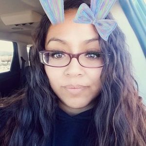 Meet your Posher, Sylvia